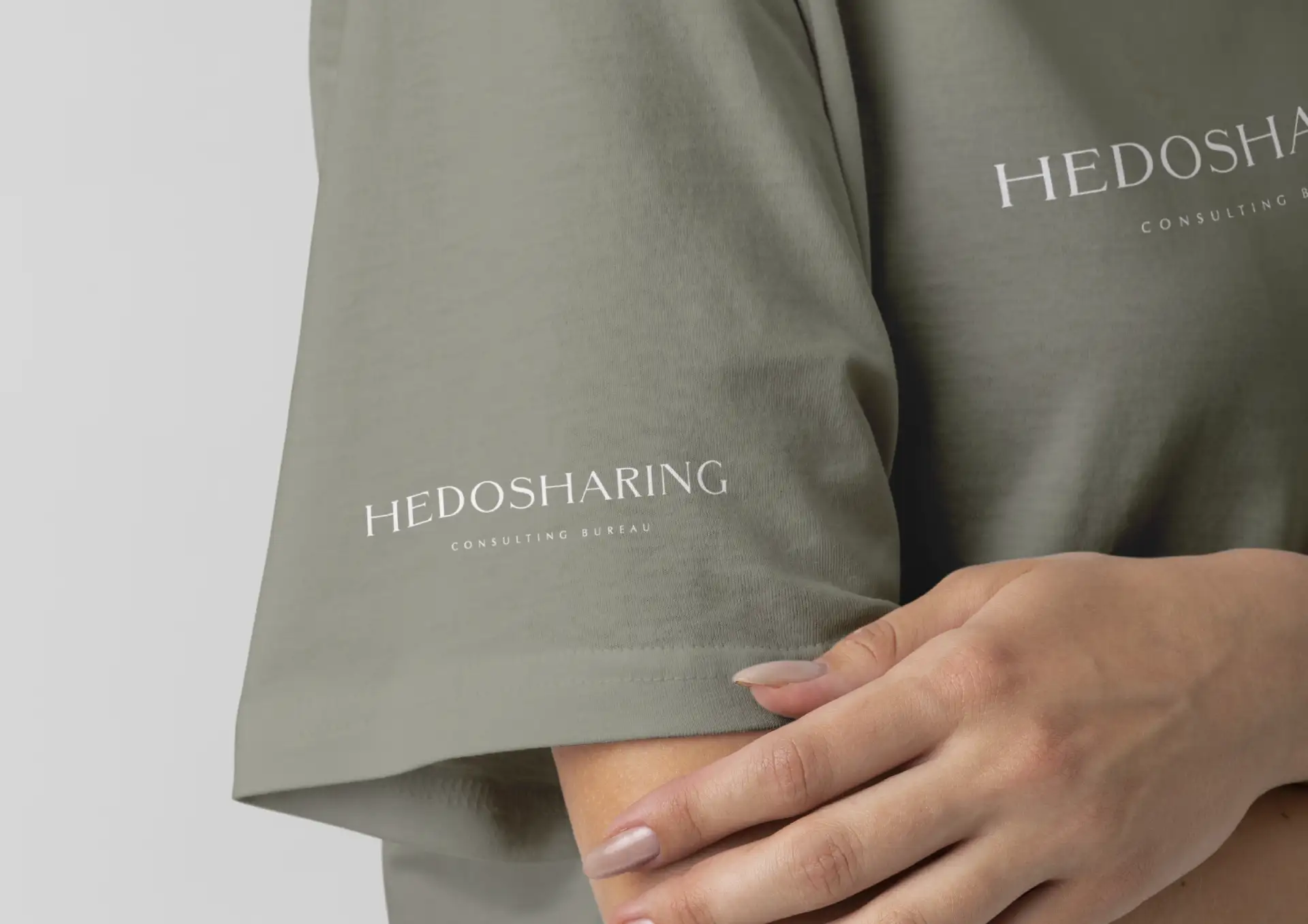 Разработка фирменного стиля для бюро, которое строит репутацию